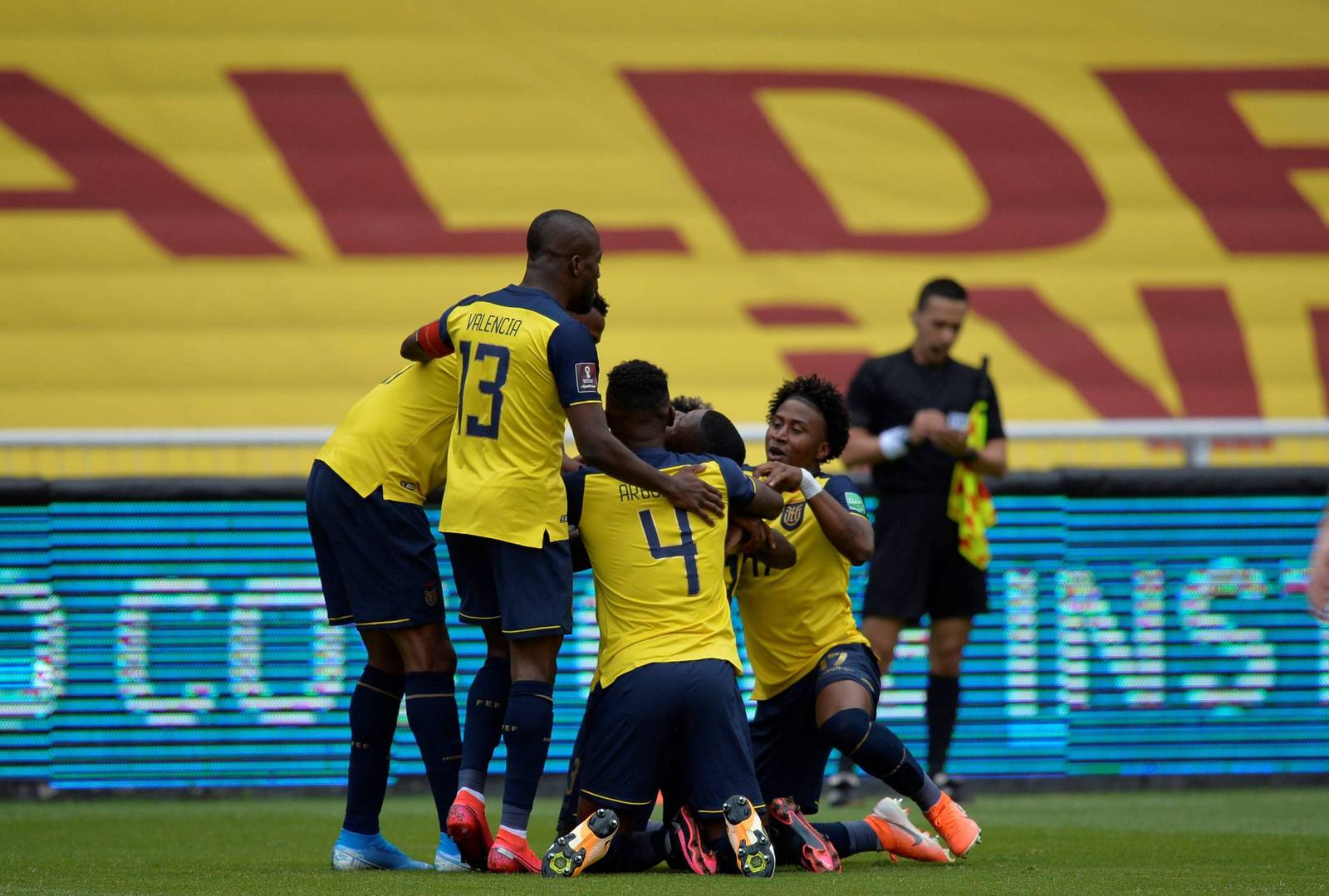 Ecuador vs Uruguay La 'Tri' da cátedra a la 'celeste' y gana 42