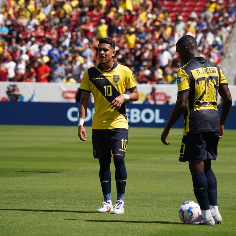 Ecuador cae en su debut en la Copa América