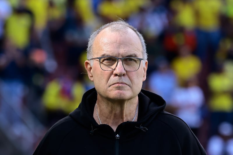 Marcelo Bielsa está en la cuerda floja