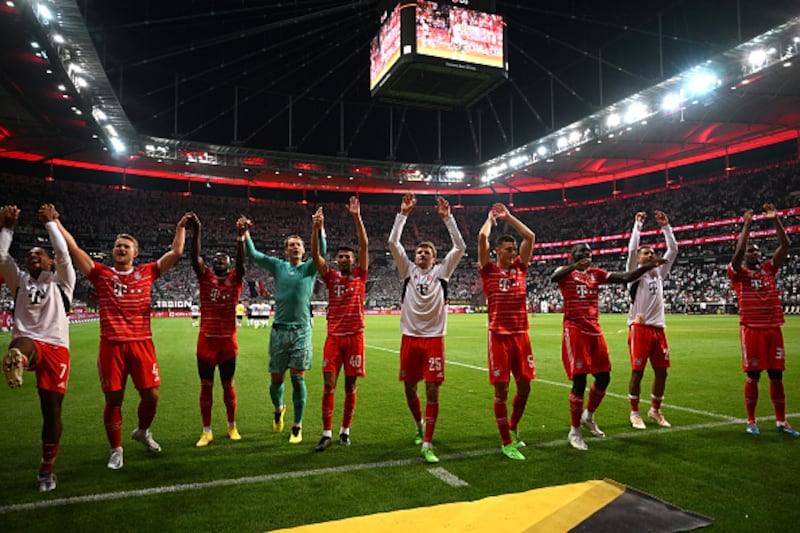 El Bayern Múnich festejando con su gente