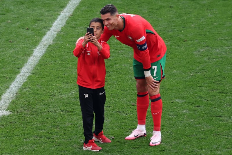 Cristiano Ronaldo regaló selfies