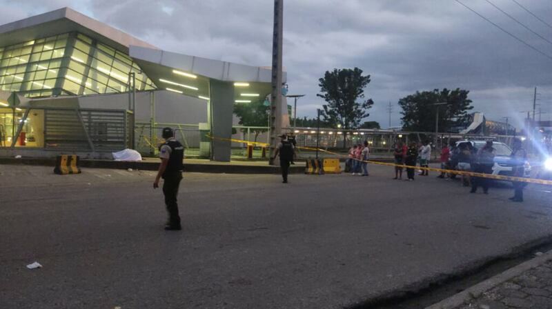 ¡Sí fue verdad! Se registraron tres explosiones en locales comerciales de Guayaquil