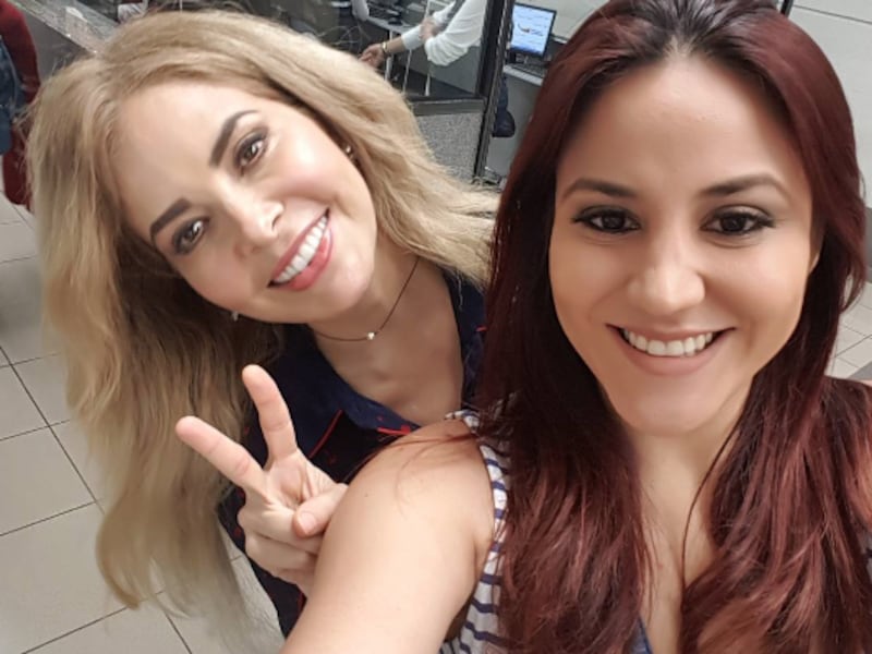 Mayra Salazar y Gloria Trevi