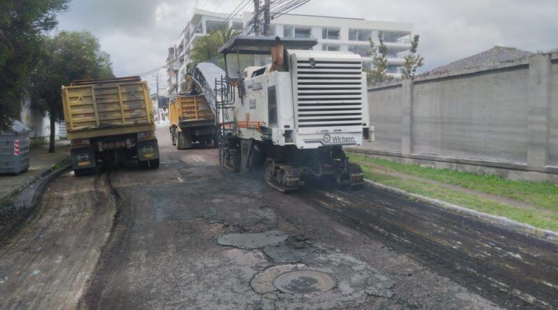 ¡Pilas! Se cierran calles por repavimentación en Ponceano, norte de Quito