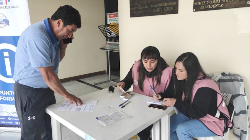 Mesas de sufragio para las elecciones 2023 en Ecuador