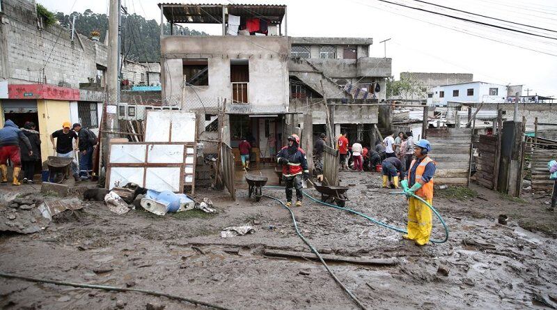 Se desbordó quebrada en La Pulida