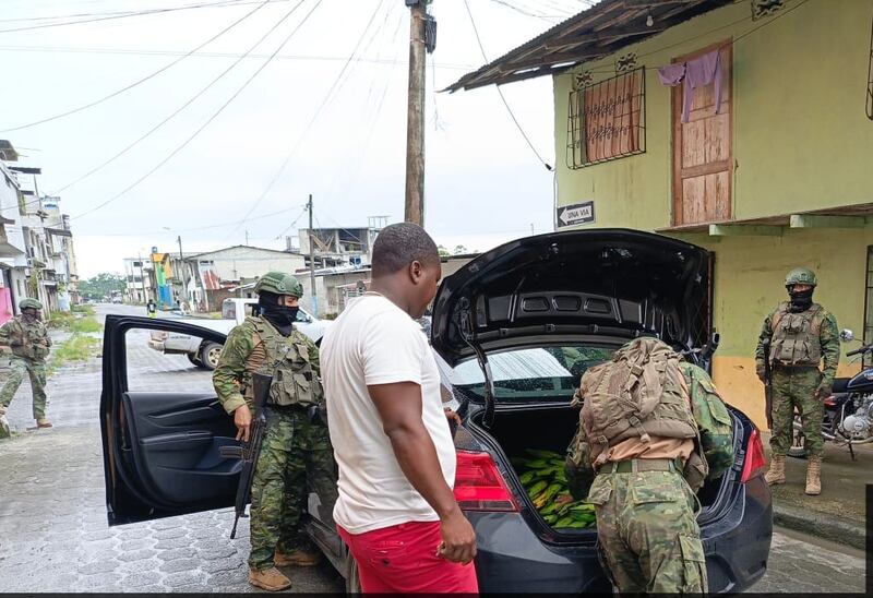 Trabajo de las Fuerzas Armadas durante la declaración de conflicto armado interno