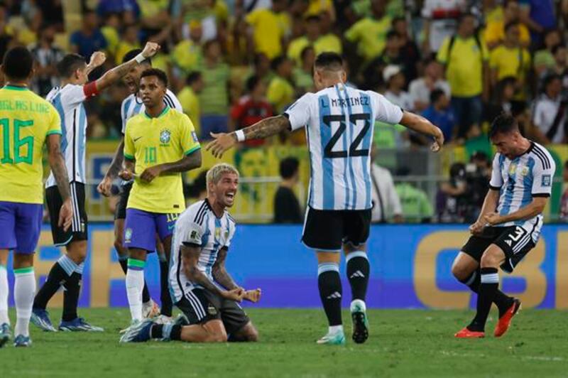 Argentina rompe el invicto de Brasil