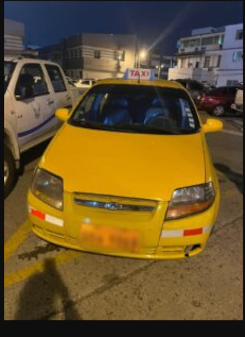 Taxi en el que secuestraron a la asambleísta Yadira Bayas en Guayaquil