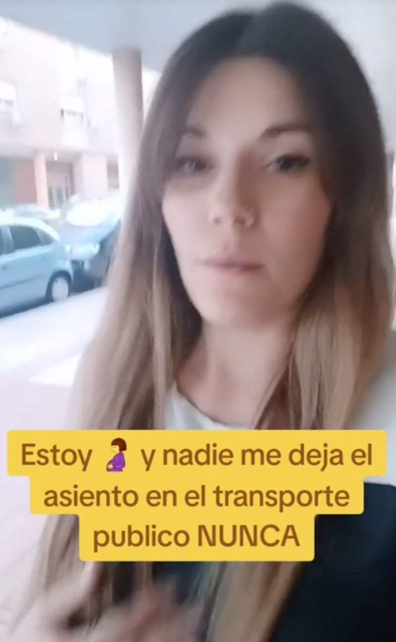 Una embarazada se quejó de la falta de empatía en el transporte público