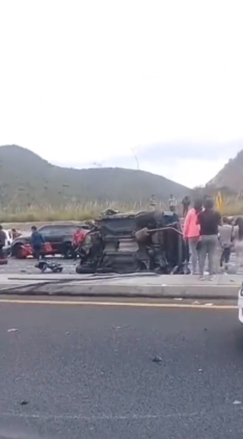 Accidente de tránsito en la vía a Guayllabamba