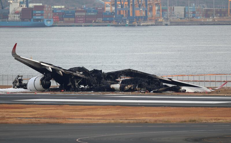 Choque de dos aviones en Tokio