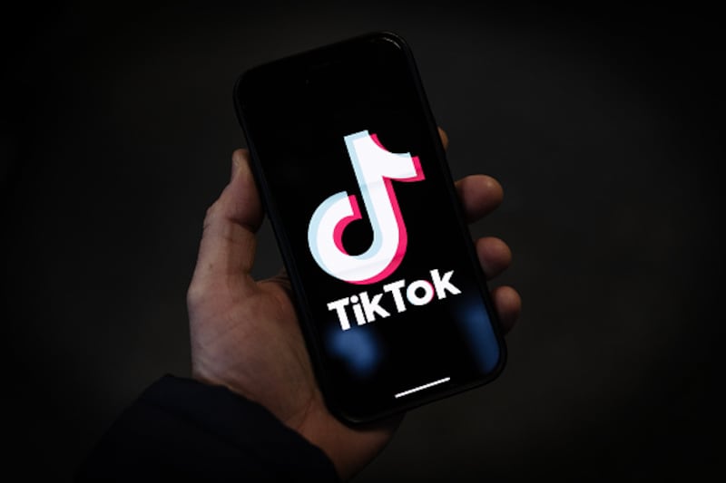 TikTok costaría más que el PIB de Ecuador