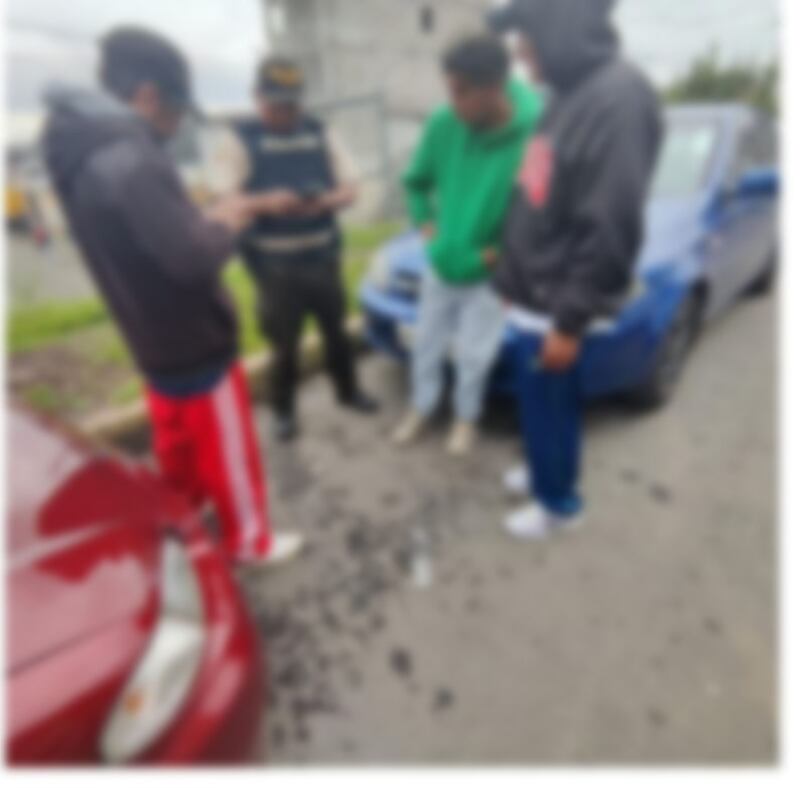 El Distrito de Policía de Quitumbe ejecutó un operativo de control de libadores en el sur de Quito. Imagen: Policía Nacional