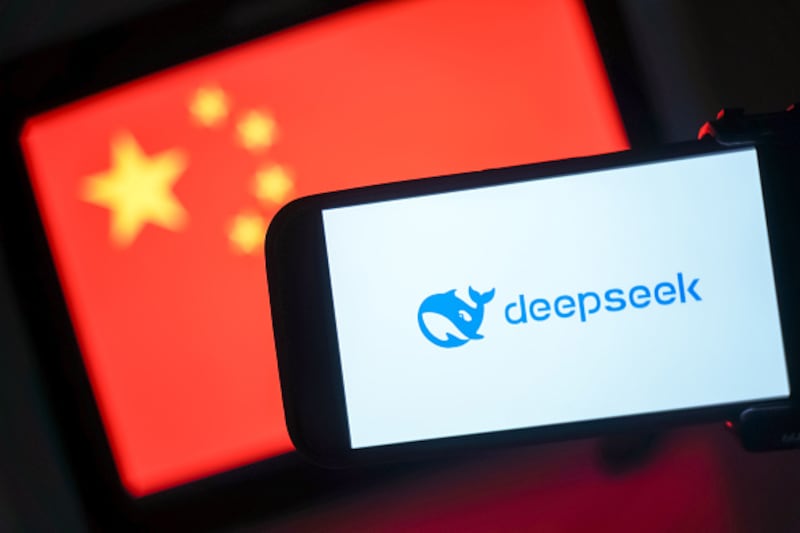 DeepSeek busca trabajadores