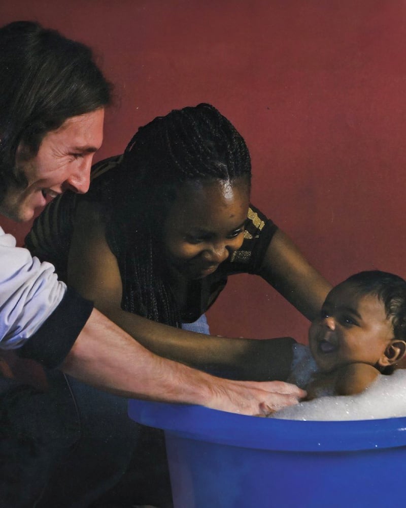 Lionel Messi con Lamine Yamal en 2007