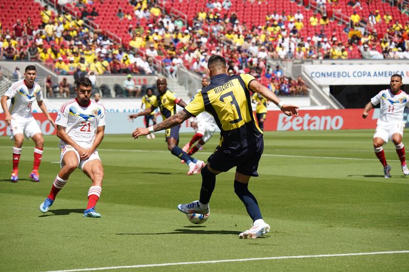 Ecuador cae en su debut en la Copa América