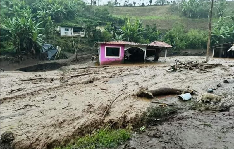 ¿Qué sucederá con la jornada electoral en Alausí tras un nuevo aluvión en la parroquia Multitud?.