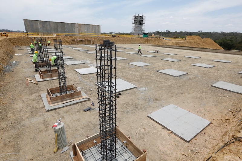 (FOTOS) Así avanza la construcción de la cárcel ‘El encuentro’ en Santa Elena