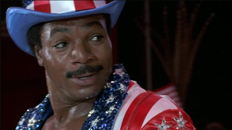 Apollo Creed fue un boxeador ficticio en la saga cinematográfica Rocky, interpretado por el actor Carl Weathers.