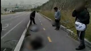 Hallan tres cuerpos acribillados en la Simón Bolívar, norte de Quito