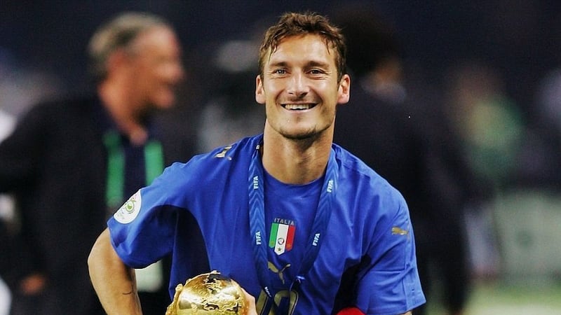 Francesco Totti con la Selección de Italia