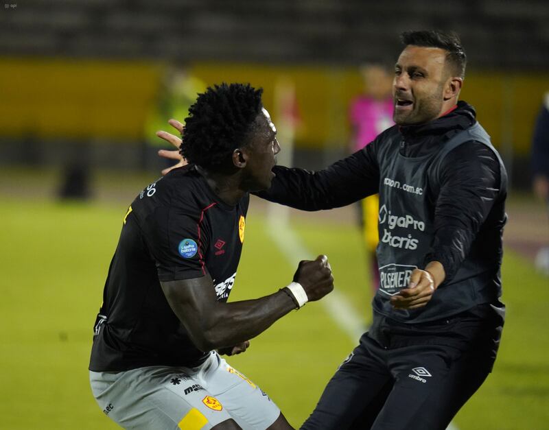 Aucas lucha por su sueño de ser campeón nacional por primera vez.