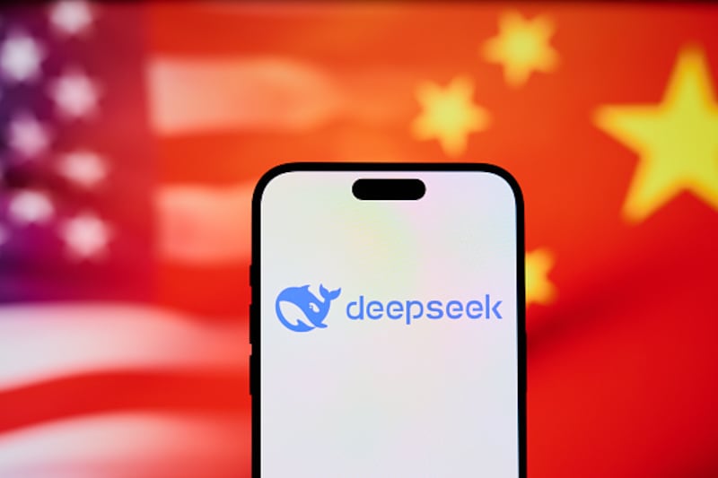 DeepSeek busca trabajadores