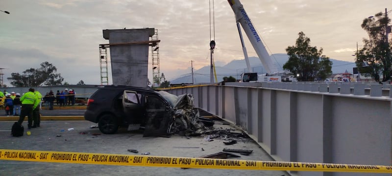 Trágico accidente en la Autopista General Rumiñahui dejó un fallecido y cuatro heridos