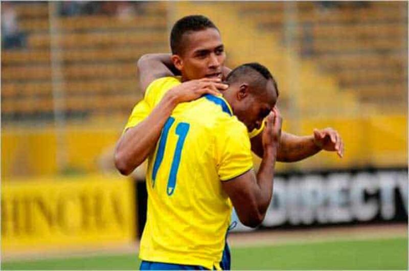 LUis Antonio Valencia y Christian Benítez con La Tri