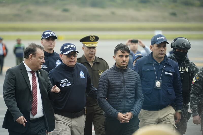 Llegada de Germán Cáceres al Ecuador