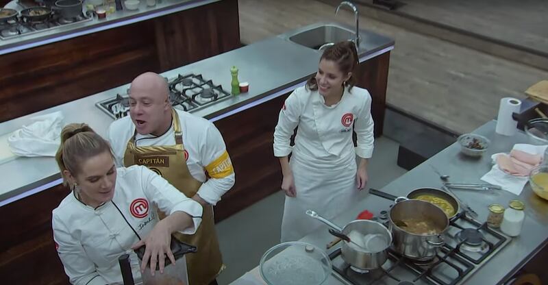 Jorge Rausch recrea con Irene González los gritos que intercambió con Ernesto en la tercera temporada de MasterChef Ecuador