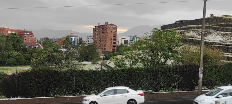 Lluvia y granizo en Cuenca