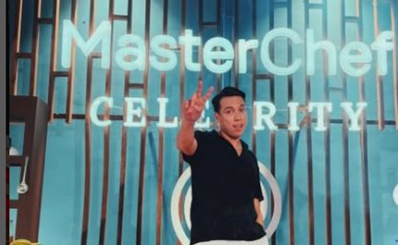 Alex Vizuete ganó el pin del chef en la tercera semana de MasterChef Celebrity Ecuador