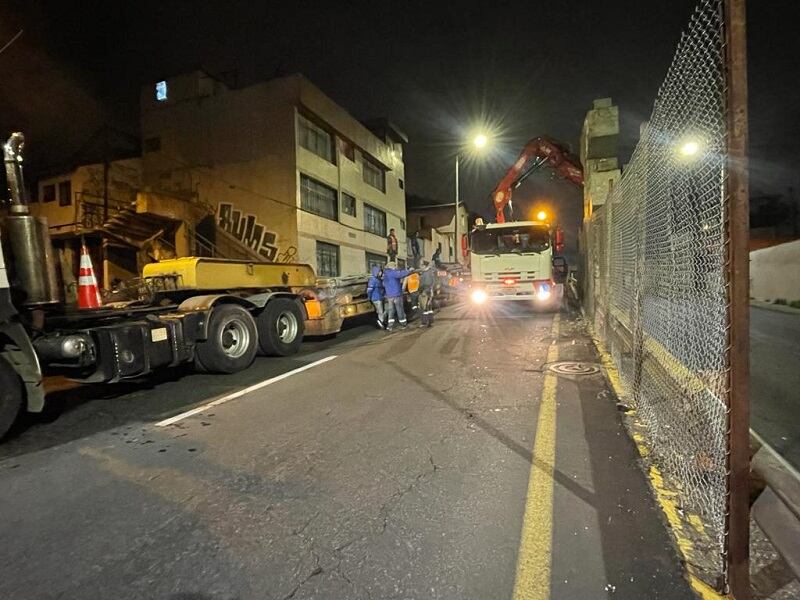 Se cierra la Mariscal Sucre en el sector de Las Casas, norte de Quito, ¿hasta cuándo?