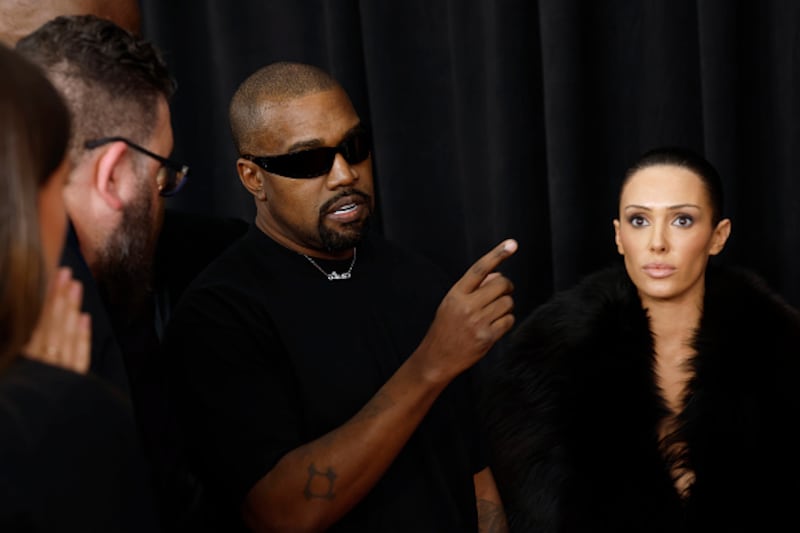 Kanye West y Bianca Censori.