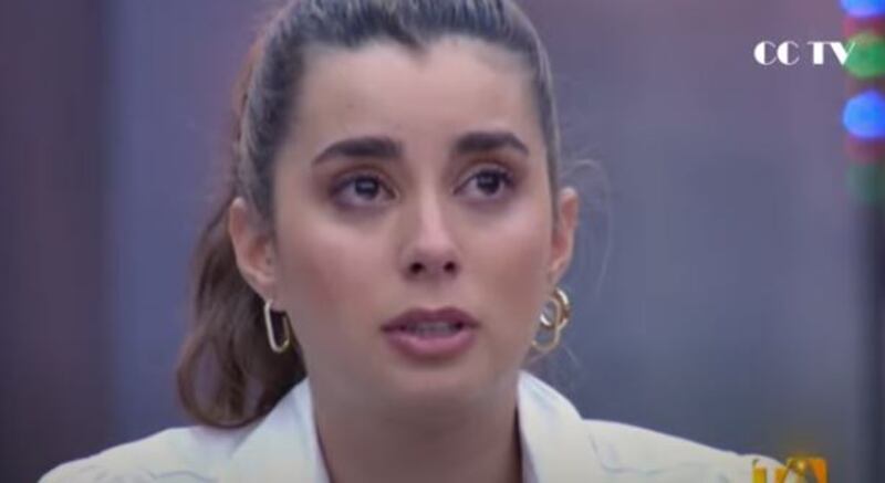 Luciana llorando