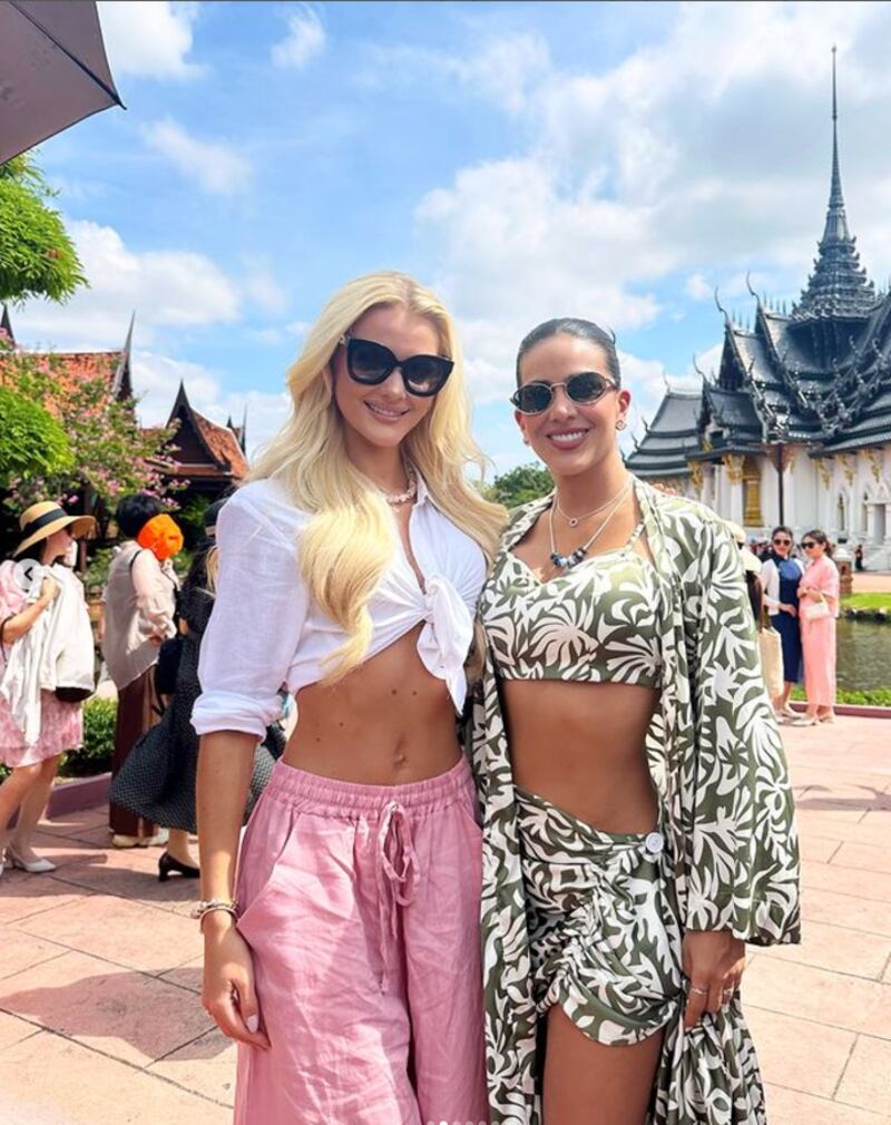 Michela Pincay y Miss Universos 2024, Victoria Kjaer, juntas en Tailandia