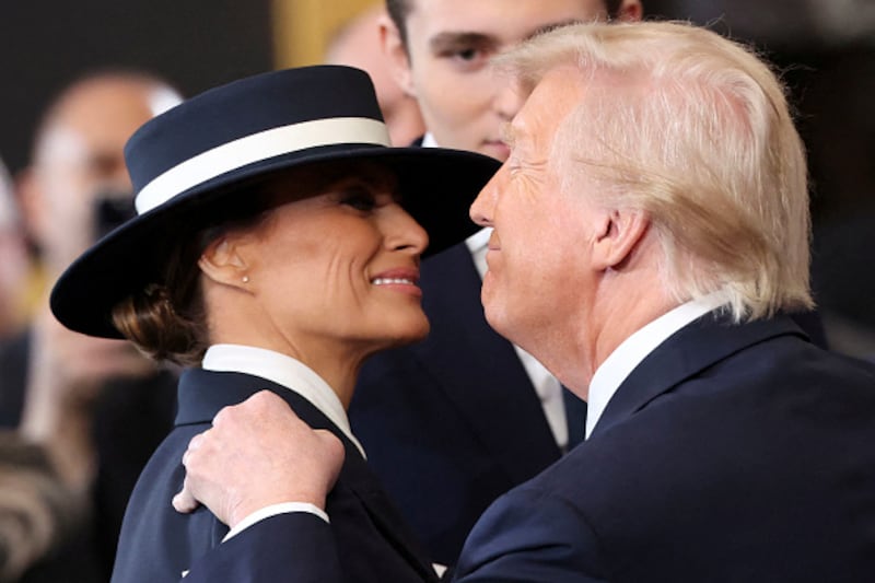 Melania Trump vistió un Adam Lippes.