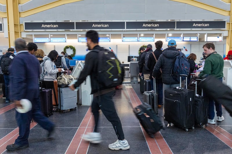 American Airlines suspendió por un momento todos sus viajes en Estados Unidos, en pleno ajetreo de las fiestas de Navidad y fin de año, este 24 de diciembre de 2024.