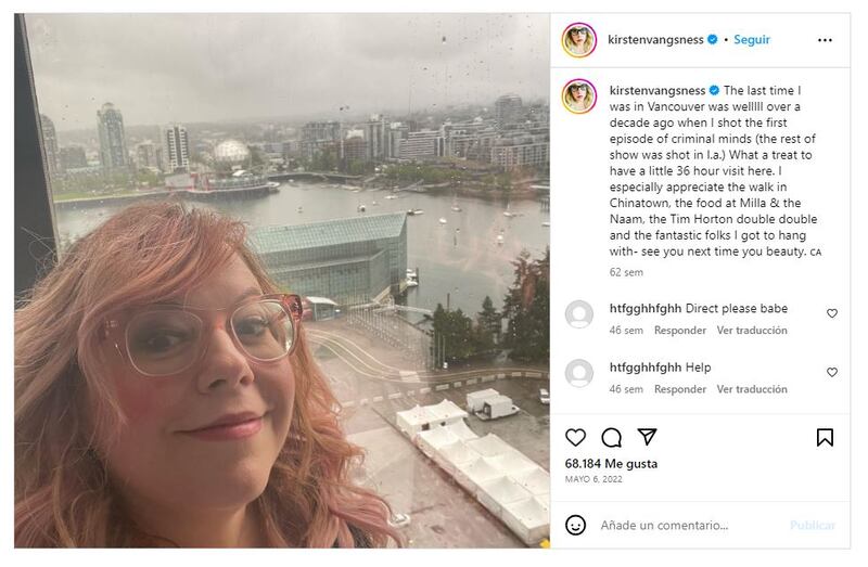 Kirsten Vangsness aparenta estar disfrutando de su soltería en la actualidad