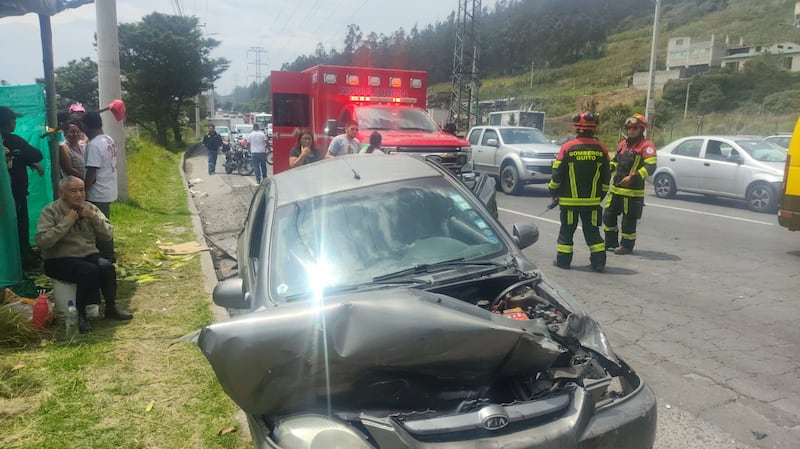 Accidente de Tránsito en la Av. Simón Bolívar deja una persona herida