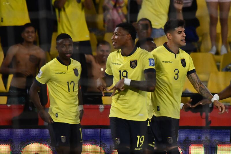 Gonzalo Plata festeja su gol con Ecuador  ante Bolivia