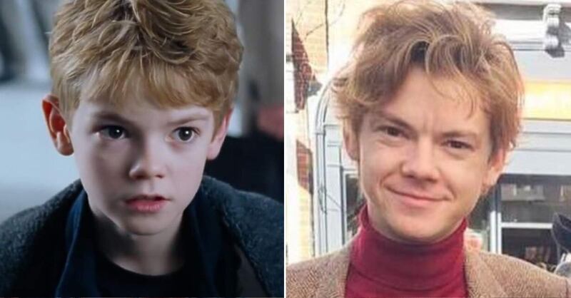 Thomas Brodie-Sangster en 'Realmente amor' y en la actualidad