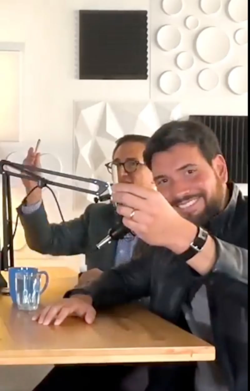 Jan Topic consumió marihuana en pleno podcast