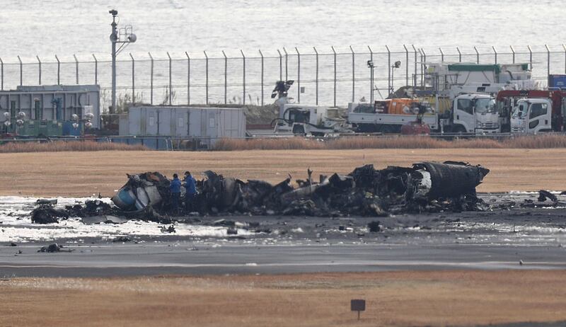 Choque de dos aviones en Tokio