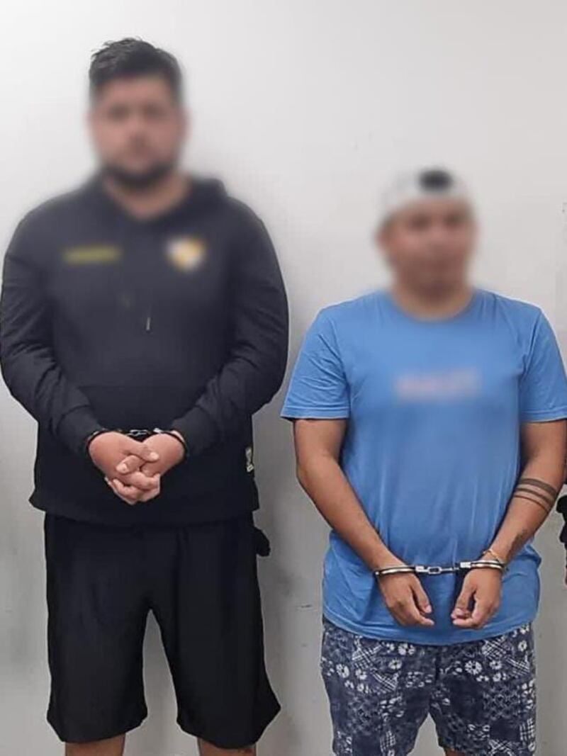 Policía aprehendió a dos presuntos extorsionadores en Manabí