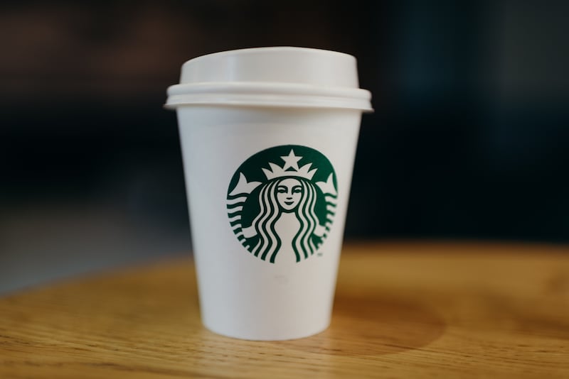 Gracias a ‘Starbucks’ chica descubrió que su pareja le era infiel.