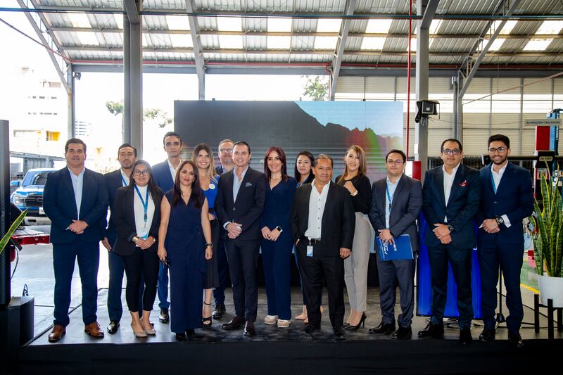 Equipo Ford Quito Motors en el lanzamiento de su renovado portafolio de vehículo