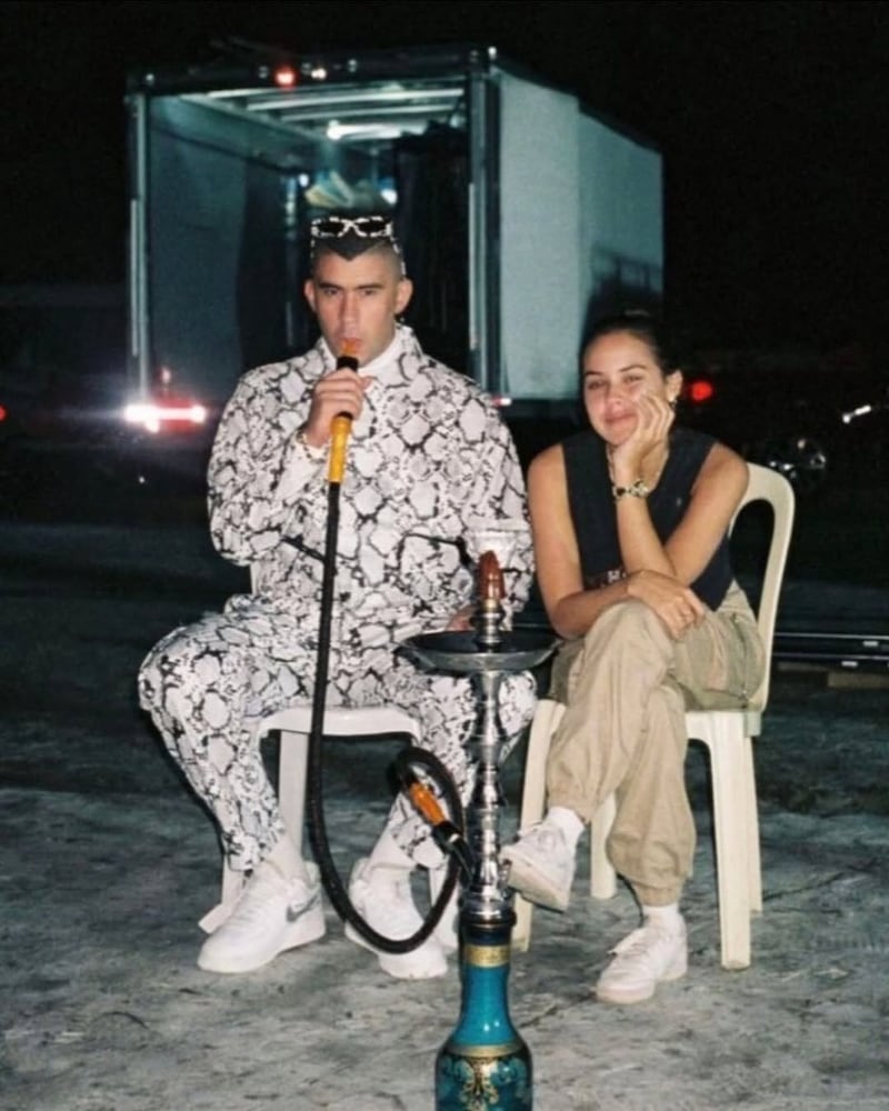 Imágenes de Bad Bunny y Gabriela Berlingeri